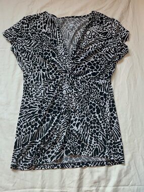 Merona Black & White Animal-Print Twist-Front Short Sleeve Top